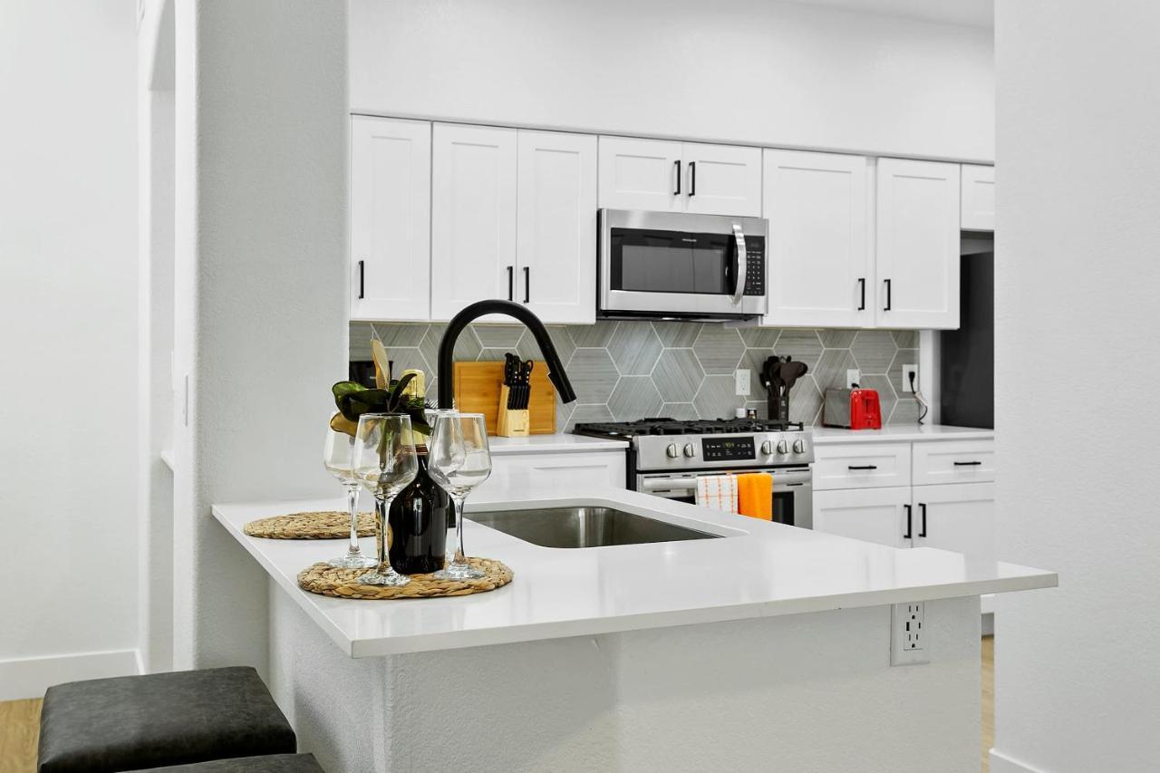 Cozysuites Glendale By The Stadium With Pool 10 Exterior foto